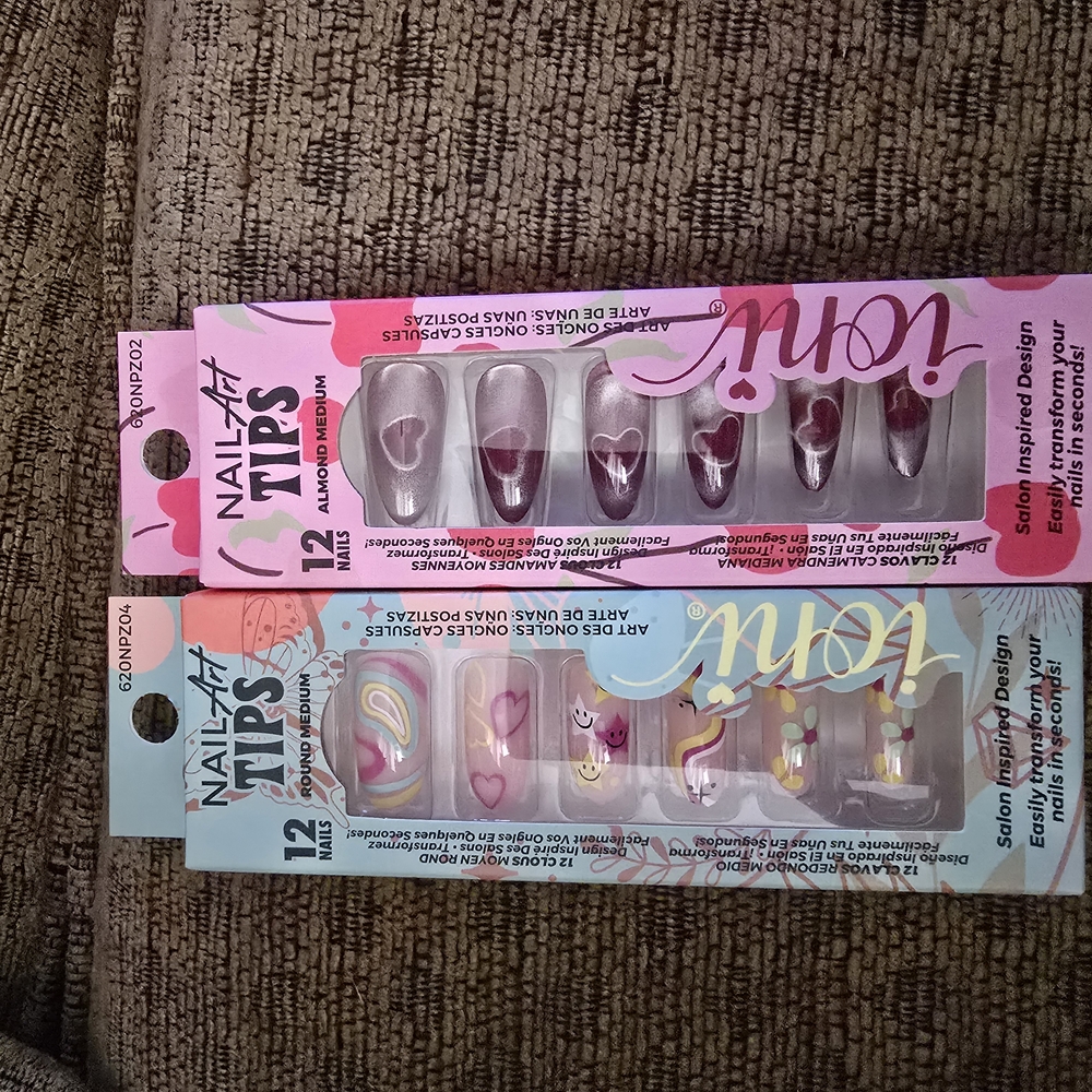Nail Art Tips Set with Heart and Swirl Designs